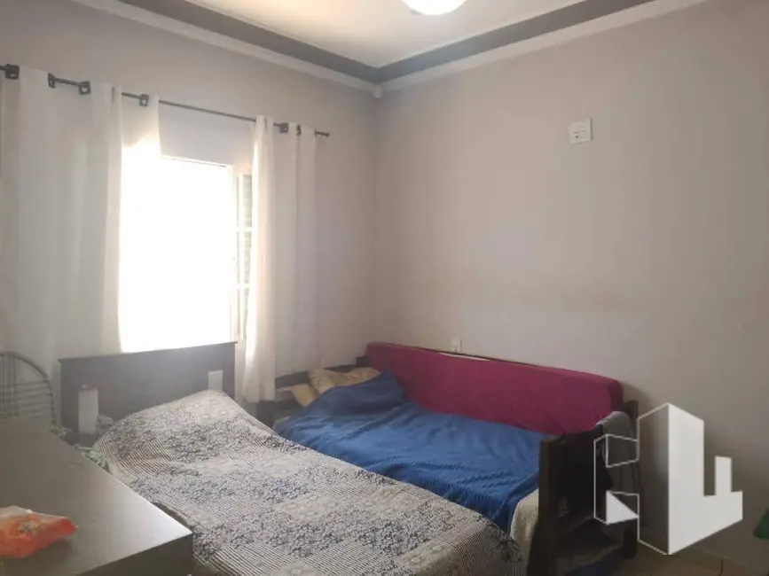 Foto 4 de Casa com 2 quartos à venda, 250m2 em Jardim Parati, Jau - SP