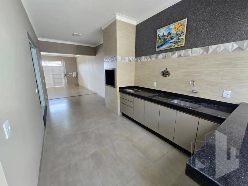 Foto 3 de Casa com 3 quartos à venda, 300m2 em Jardim Parati, Jau - SP