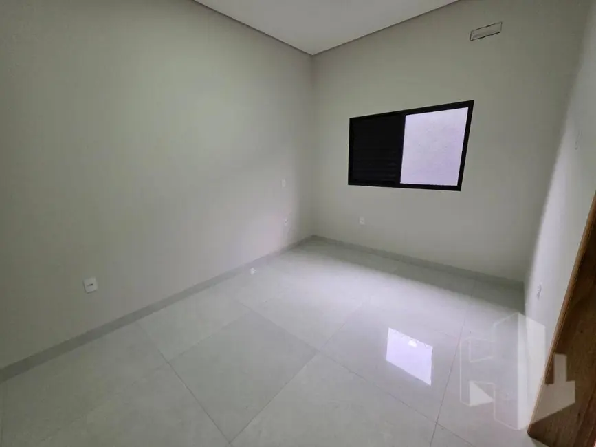 Foto 7 de Casa com 3 quartos à venda, 300m2 em Jardim Parati, Jau - SP