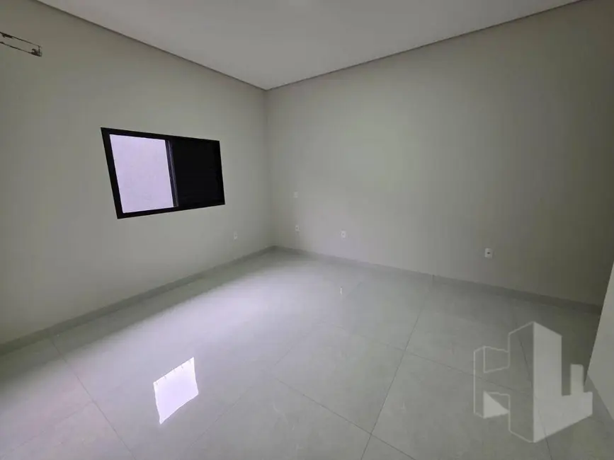 Foto 9 de Casa com 3 quartos à venda, 300m2 em Jardim Parati, Jau - SP
