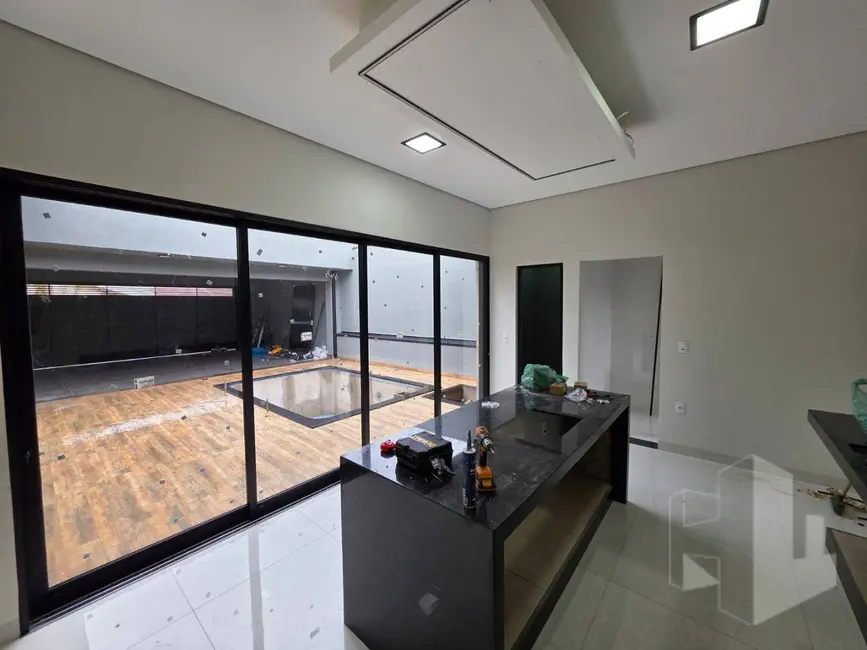 Foto 5 de Casa com 3 quartos à venda, 300m2 em Jardim Parati, Jau - SP