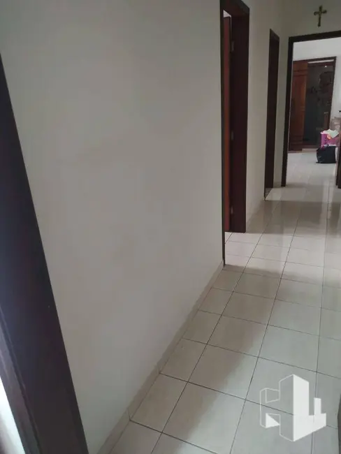 Foto 6 de Casa com 2 quartos à venda, 175m2 em Chácara Flora, Jau - SP