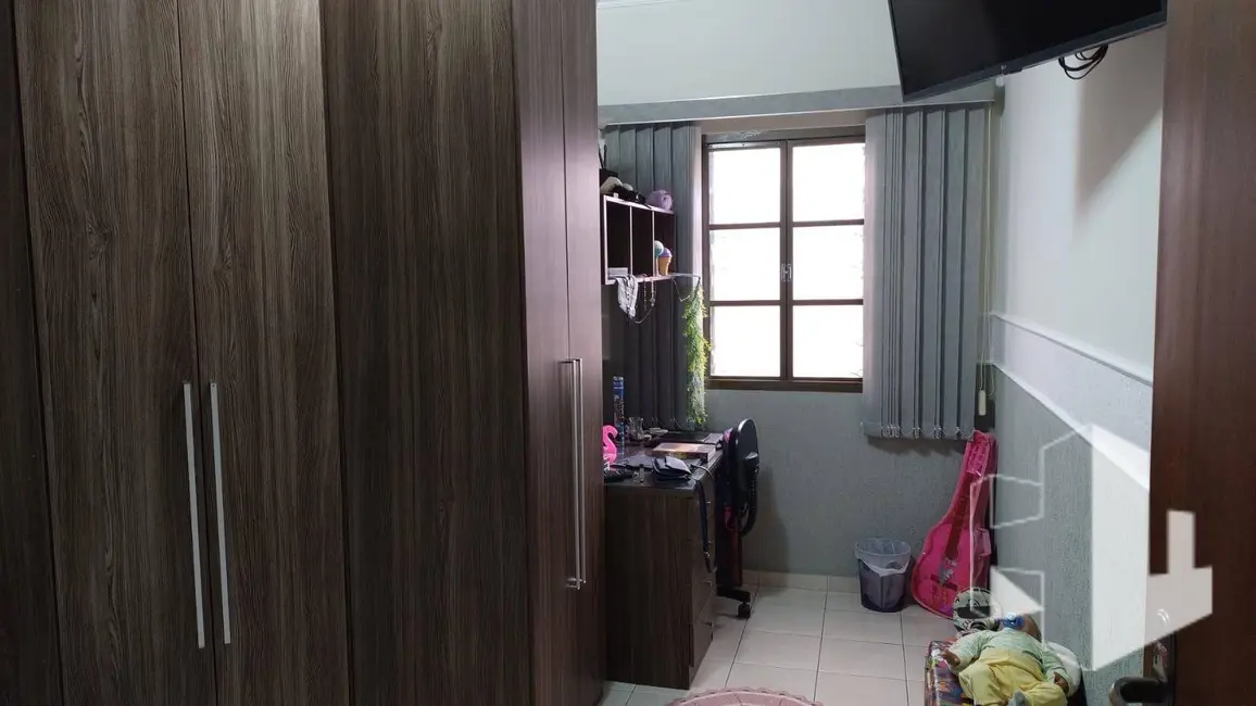 Foto 4 de Casa com 2 quartos à venda, 175m2 em Chácara Flora, Jau - SP