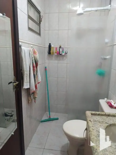 Foto 7 de Casa com 2 quartos à venda, 175m2 em Chácara Flora, Jau - SP