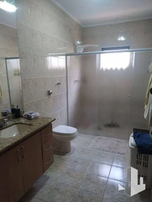 Foto 8 de Casa com 2 quartos à venda, 175m2 em Chácara Flora, Jau - SP
