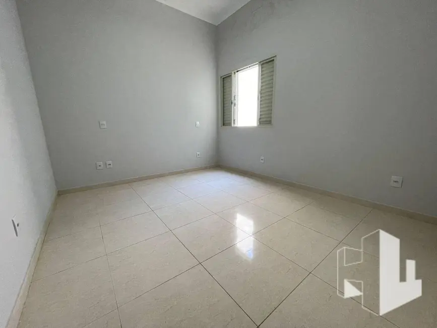 Foto 7 de Casa com 3 quartos para alugar, 250m2 em Jardim Bela Vista, Jau - SP