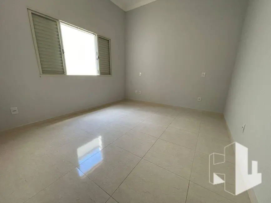 Foto 8 de Casa com 3 quartos para alugar, 250m2 em Jardim Bela Vista, Jau - SP