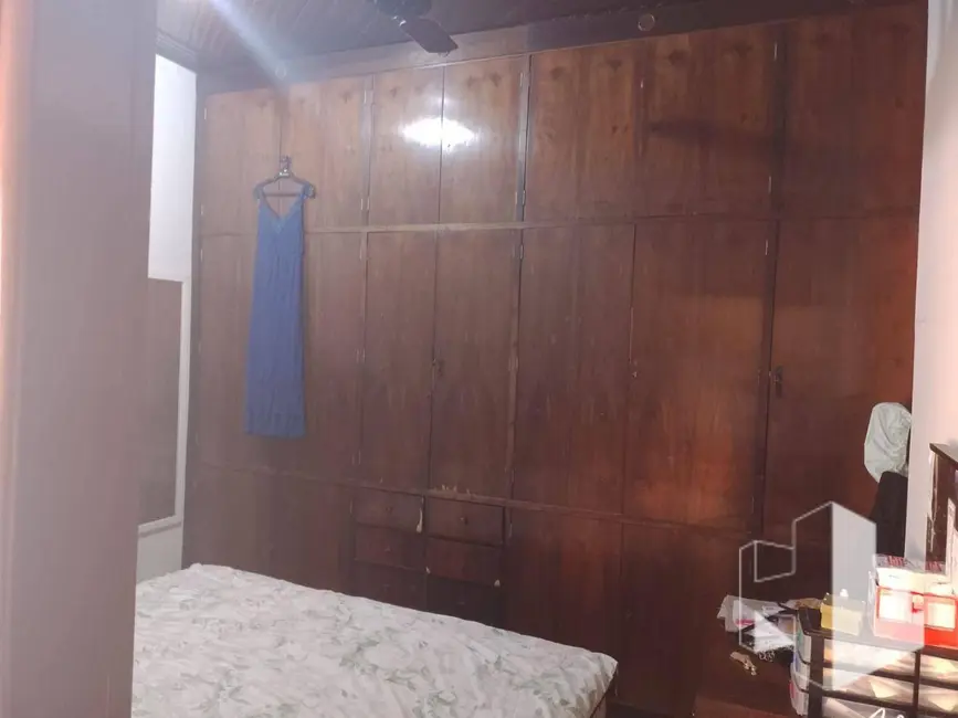 Casa com 3 quartos à venda, 270m2 em Centro, Jau - SP - imagem 5 Foto 5 de Casa com 3 quartos à venda, 270m2 em Centro, Jau - SP