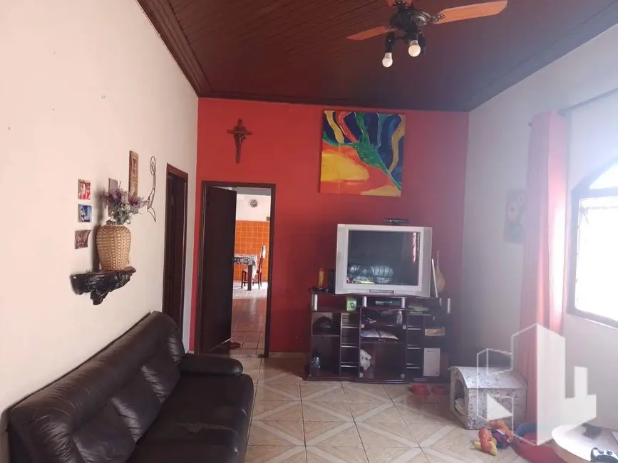 Casa com 3 quartos à venda, 270m2 em Centro, Jau - SP - imagem 9 Foto 9 de Casa com 3 quartos à venda, 270m2 em Centro, Jau - SP