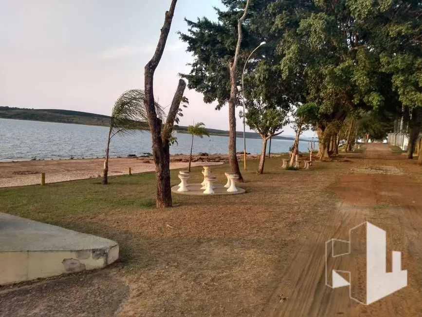 Foto 1 de Sítio / Rancho com 3 quartos à venda, 1200m2 em Dois Corregos - SP