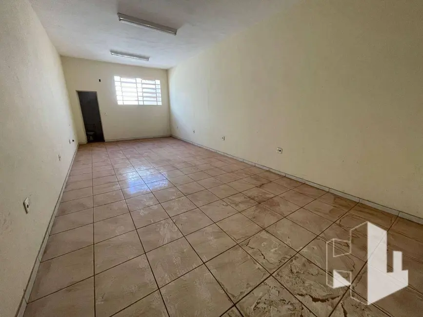 Foto 6 de Sala Comercial à venda, 256m2 em Centro, Jau - SP