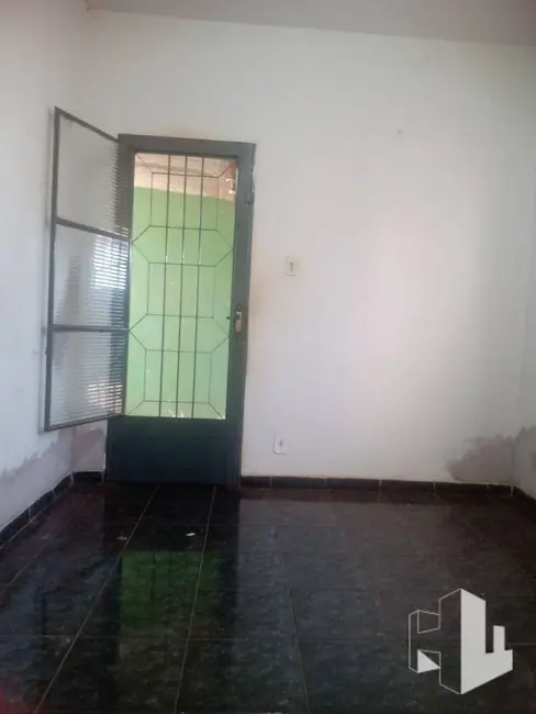 Foto 1 de Casa com 2 quartos à venda, 140m2 em Jardim Orlando Chesini Ometto, Jau - SP