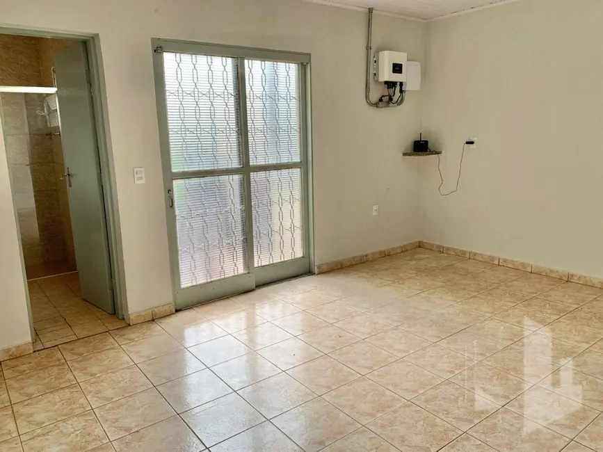 Foto 1 de Casa com 4 quartos à venda e para alugar, 348m2 em Vila Buscariolo, Jau - SP