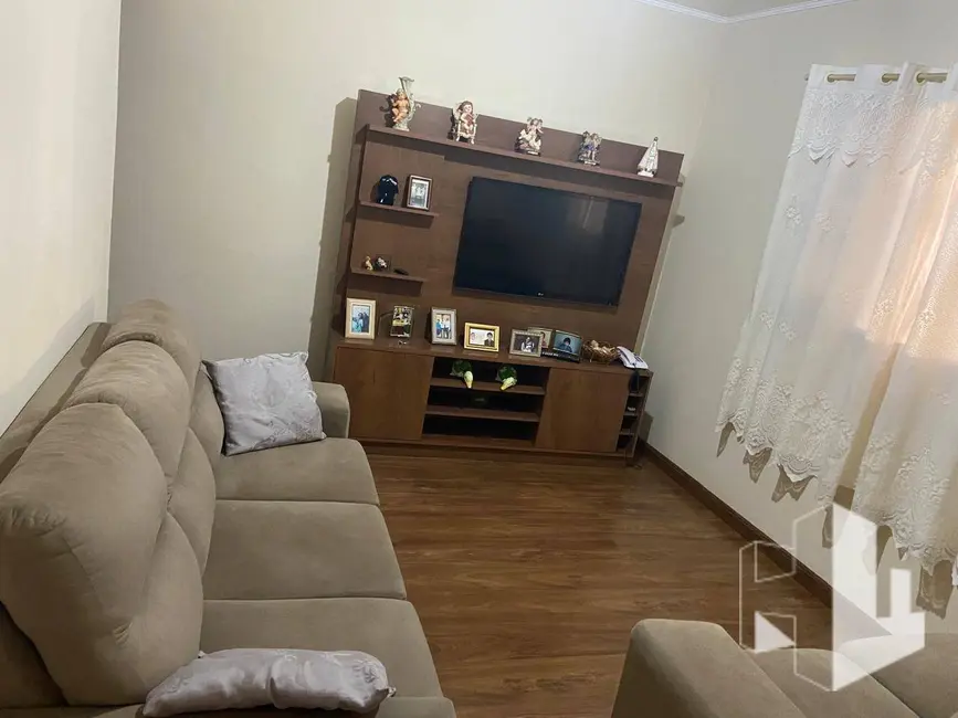 Foto 3 de Casa com 3 quartos à venda, 186m2 em Vila Assis, Jau - SP