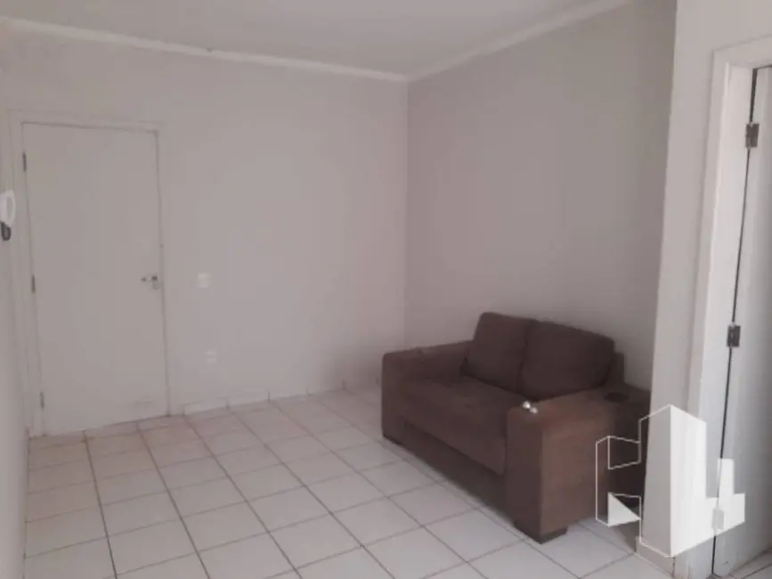 Foto 2 de Kitnet com 1 quarto para alugar, 30m2 em Vila Assis, Jau - SP