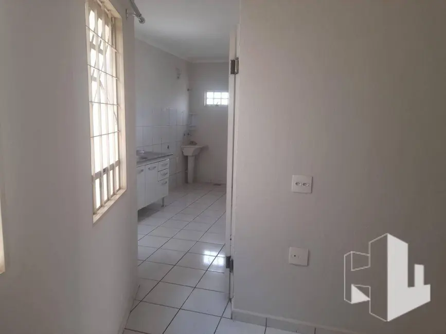 Foto 6 de Kitnet com 1 quarto para alugar, 30m2 em Vila Assis, Jau - SP