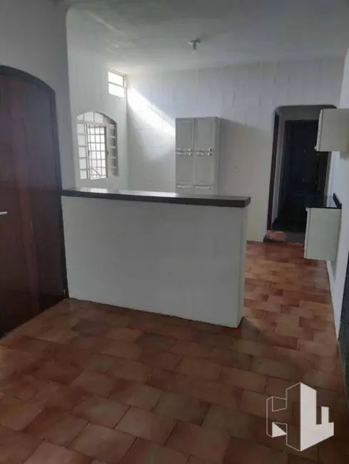 Foto 1 de Casa com 2 quartos à venda, 148m2 em Mineiros Do Tiete - SP