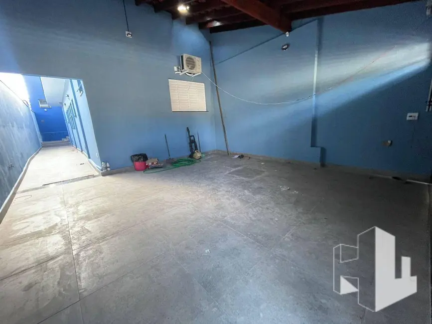 Kitnet com 1 quarto para alugar, 25m2 em Centro, Jau - SP - imagem 3 Foto 3 de Kitnet com 1 quarto para alugar, 25m2 em Centro, Jau - SP