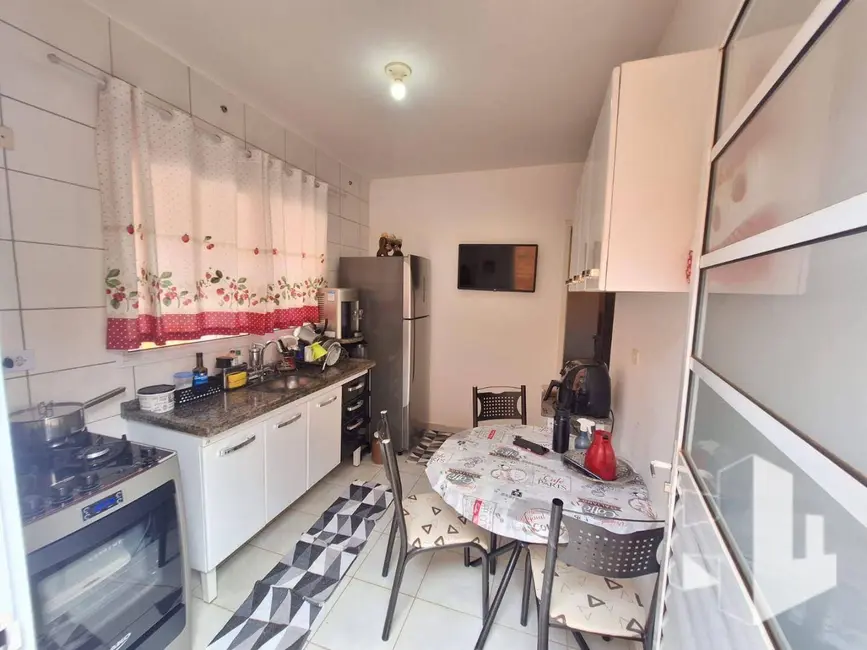 Foto 6 de Casa com 2 quartos à venda, 180m2 em Jau - SP