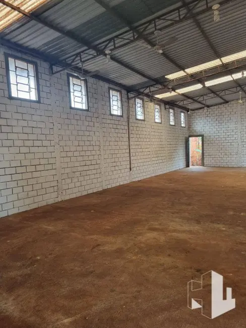 Foto 2 de Armazém / Galpão à venda, 1280m2 em Itapui - SP