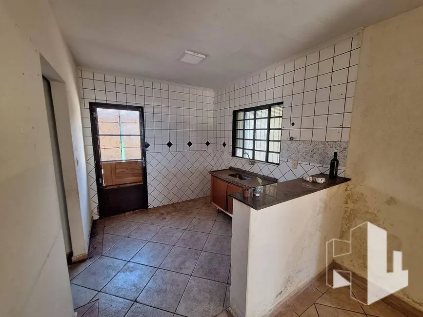 Foto 6 de Casa com 2 quartos à venda, 200m2 em Jardim João Ballan, Jau - SP