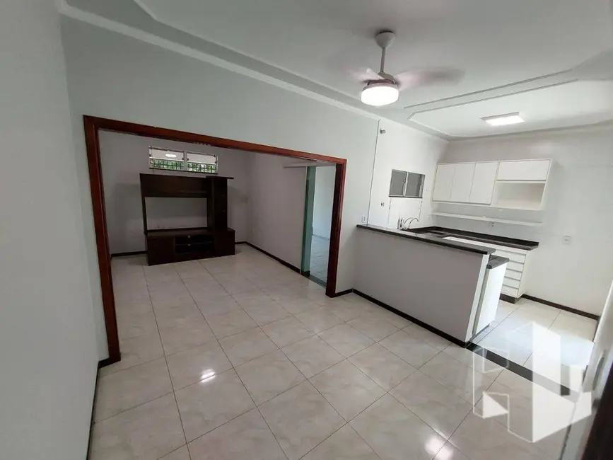 Foto 9 de Casa com 2 quartos à venda, 125m2 em Jardim Santa Rosa, Jau - SP