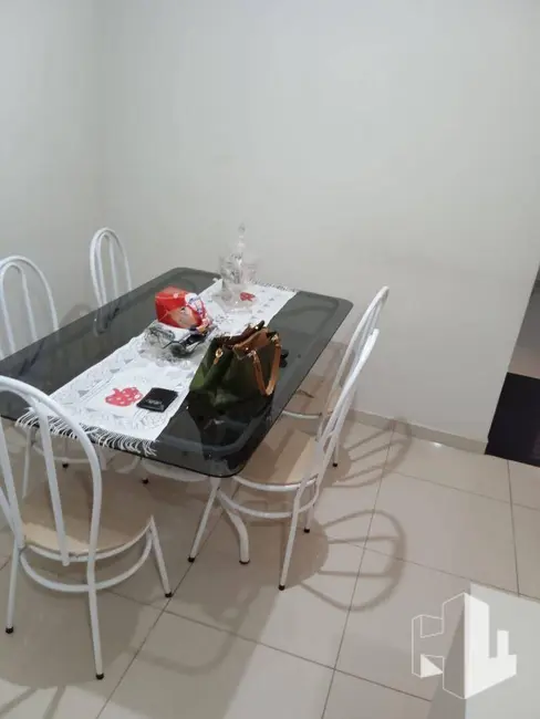 Foto 2 de Apartamento com 2 quartos à venda, 50m2 em Jardim Olímpia, Jau - SP
