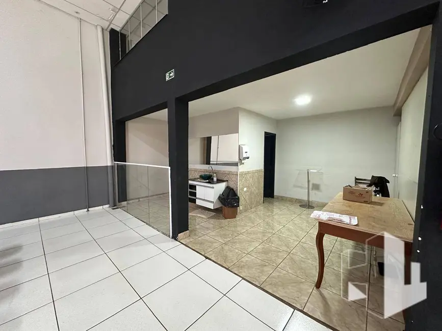 Foto 3 de Armazém / Galpão à venda e para alugar, 595m2 em Jardim Carolina, Jau - SP