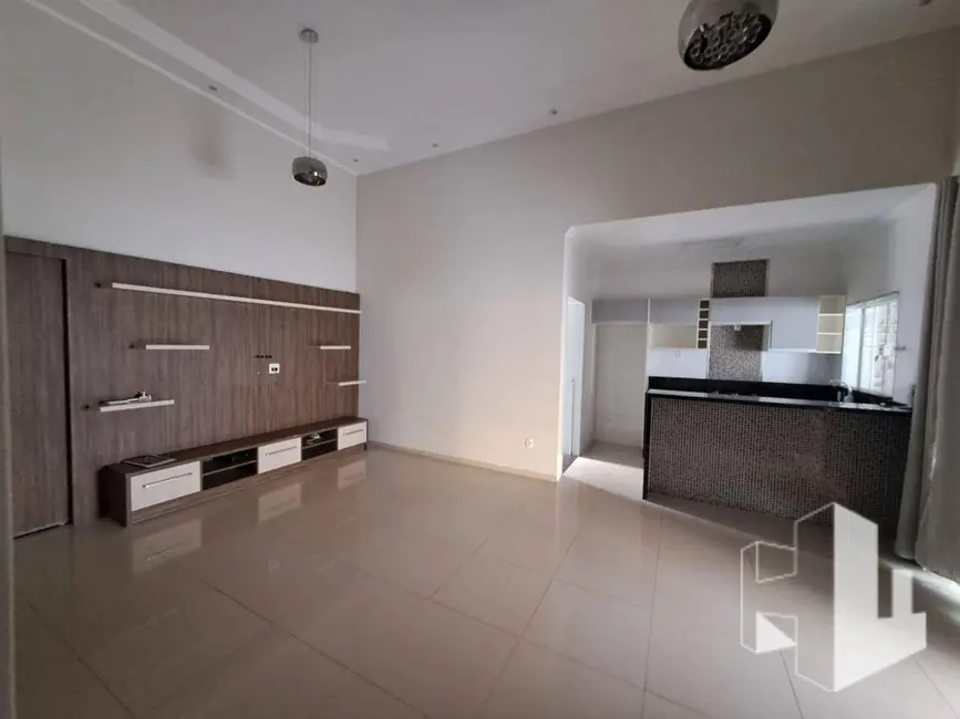 Casa com 2 quartos à venda, 200m2 em Jardim Bela Vista, Jau - SP - imagem 1 Foto 1 de Casa com 2 quartos à venda, 200m2 em Jardim Bela Vista, Jau - SP