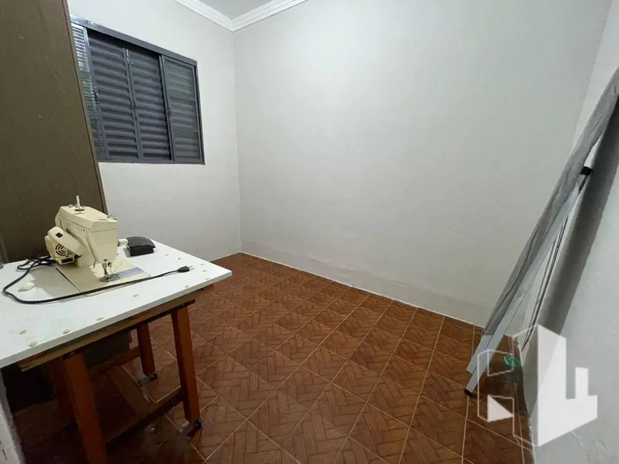 Foto 9 de Casa com 3 quartos à venda, 192m2 em Vila Carvalho, Jau - SP