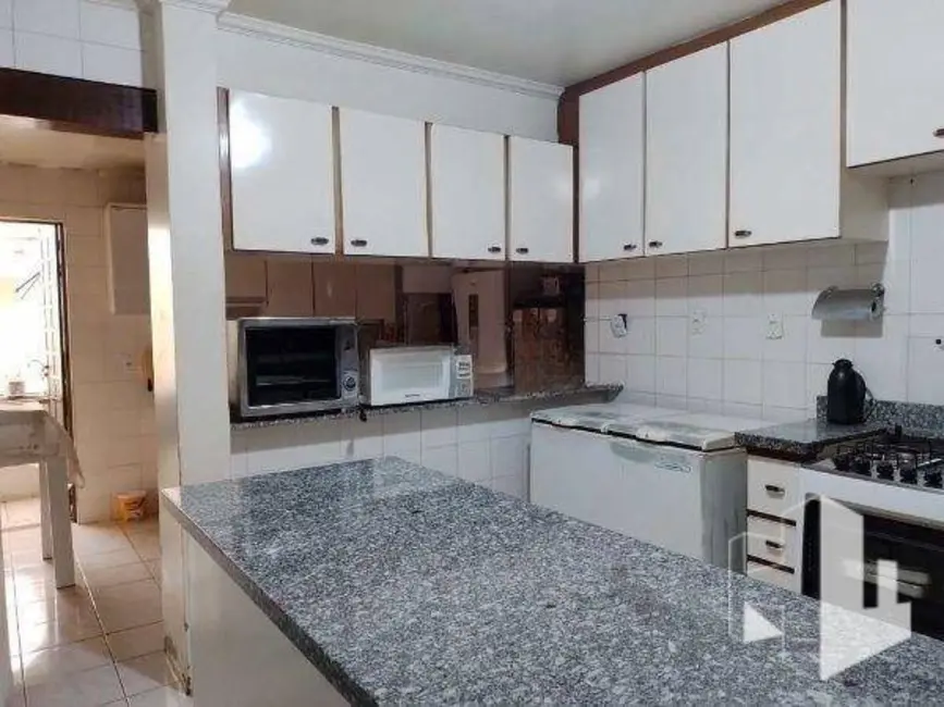 Foto 8 de Casa com 3 quartos à venda, 306m2 em Jardim Rosa Branca, Jau - SP