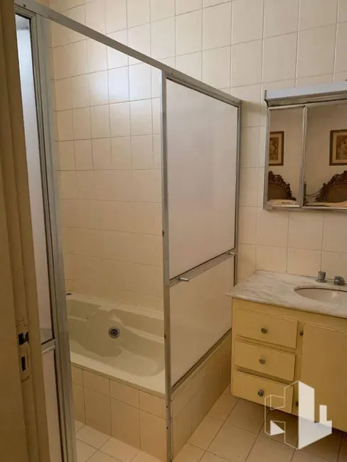 Foto 9 de Casa com 4 quartos para alugar, 350m2 em Jardim Regina, Jau - SP