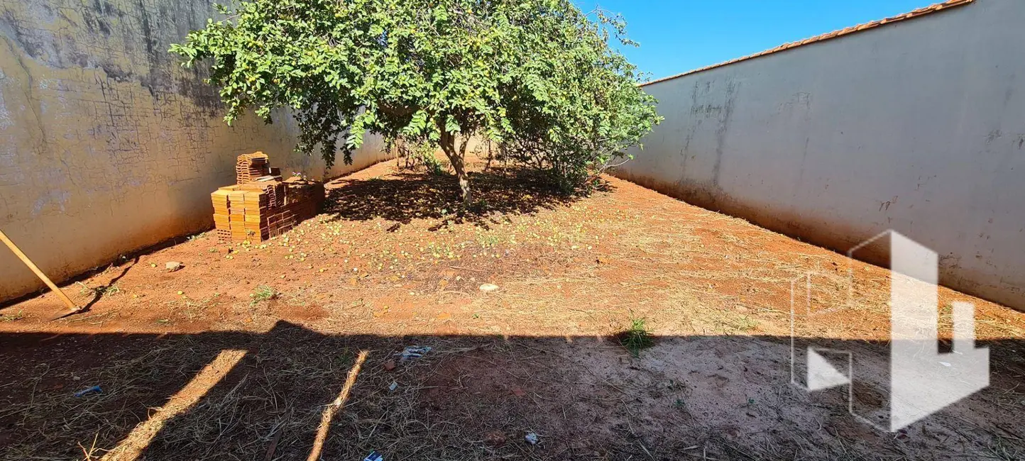 Foto 1 de Terreno / Lote à venda, 250m2 em Jardim América, Jau - SP