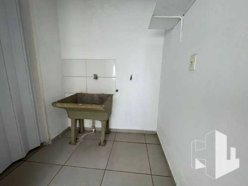 Foto 8 de Casa com 2 quartos para alugar, 180m2 em Jardim Santa Rosa, Jau - SP