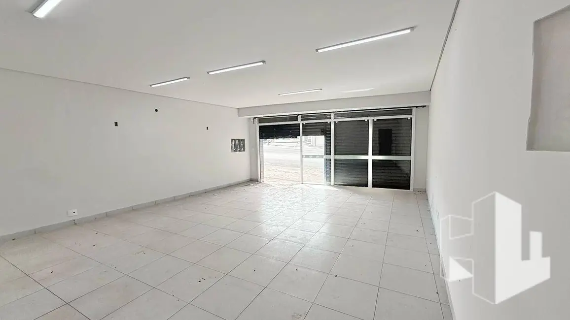 Foto 2 de Sala Comercial para alugar, 30m2 em Chácara Braz Miraglia, Jau - SP