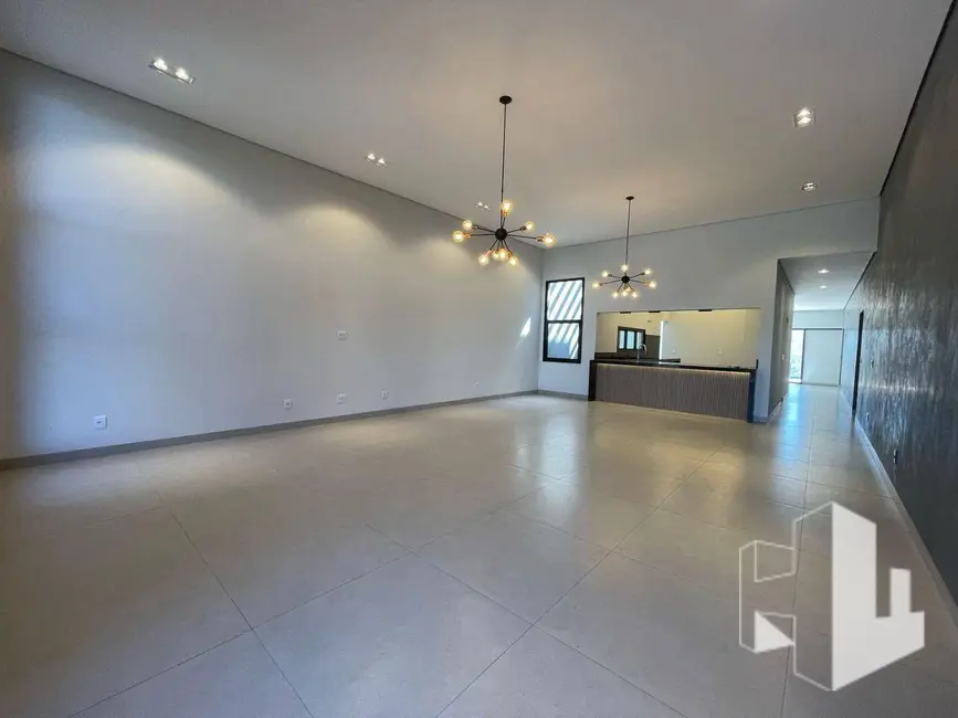 Foto 2 de Casa com 3 quartos à venda, 395m2 em Condomínio Flamboyant, Jau - SP