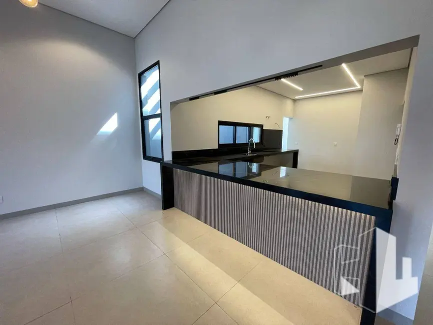Foto 1 de Casa com 3 quartos à venda, 395m2 em Condomínio Flamboyant, Jau - SP