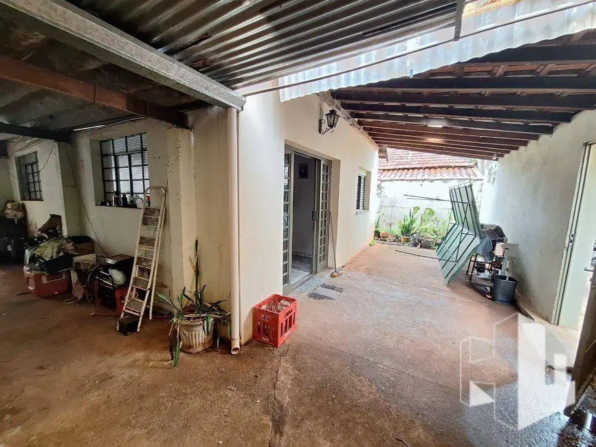 Foto 2 de Casa com 2 quartos à venda e para alugar, 187m2 em Vila Nova, Jau - SP