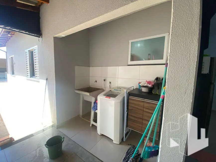 Foto 9 de Casa com 2 quartos à venda, 184m2 em Chácara Flora, Jau - SP