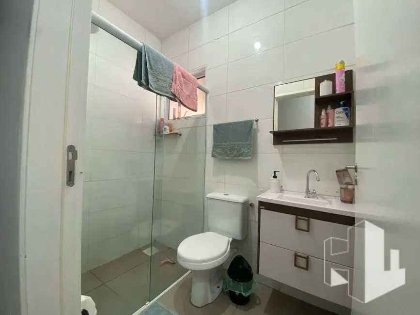 Foto 6 de Casa com 2 quartos à venda, 184m2 em Chácara Flora, Jau - SP