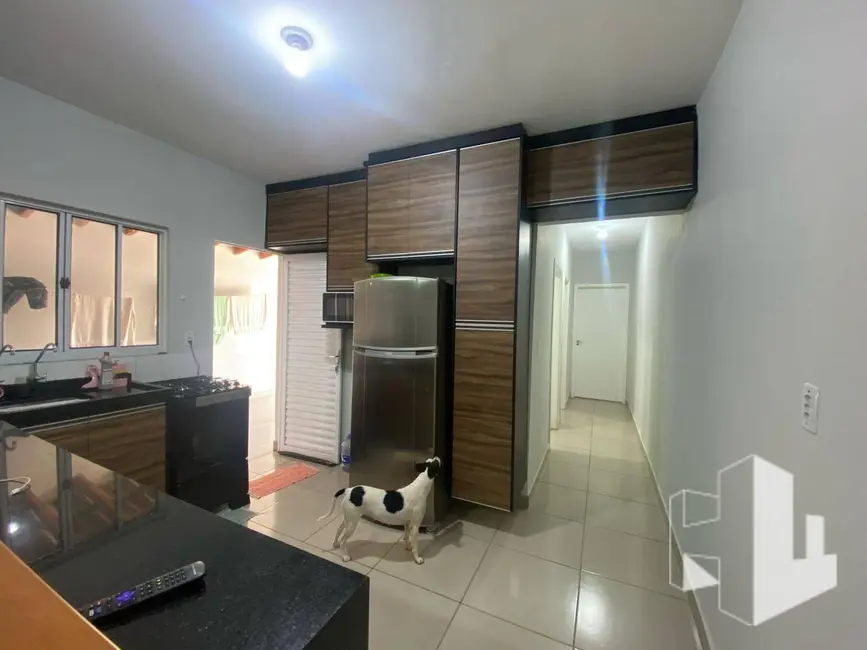 Foto 1 de Casa com 2 quartos à venda, 184m2 em Chácara Flora, Jau - SP