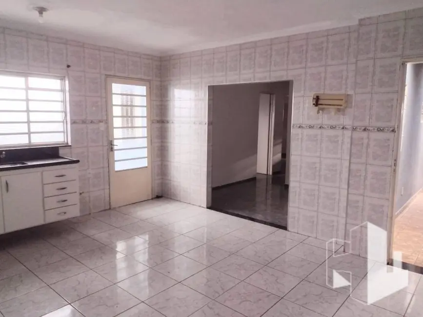 Foto 2 de Casa com 2 quartos à venda, 162m2 em Jardim São Crispim, Jau - SP