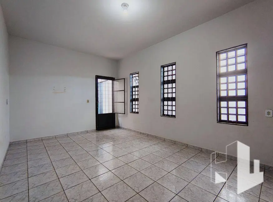 Foto 1 de Casa com 3 quartos à venda, 175m2 em Jardim América, Jau - SP
