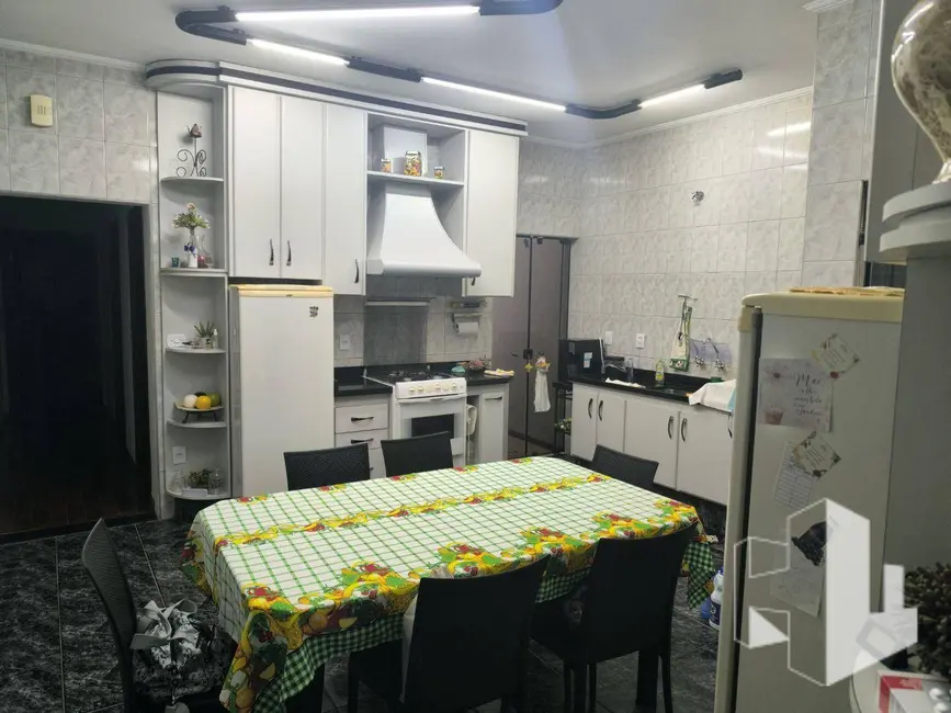 Foto 2 de Casa com 2 quartos à venda, 125m2 em Jardim Itamarati, Jau - SP