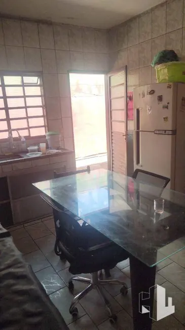 Foto 3 de Casa com 2 quartos à venda, 140m2 em Jardim Cila de Lúcio Bauab, Jau - SP