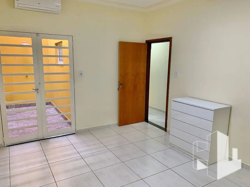 Casa com 2 quartos à venda, 200m2 em Jardim Olímpia, Jau - SP - imagem 1 Foto 1 de Casa com 2 quartos à venda, 200m2 em Jardim Olímpia, Jau - SP