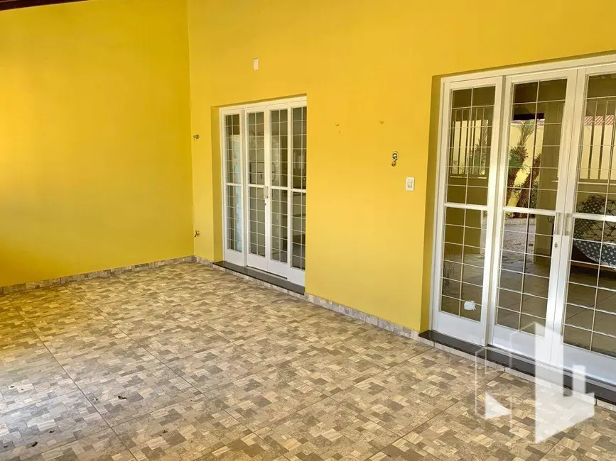 Casa com 2 quartos à venda, 200m2 em Jardim Olímpia, Jau - SP - imagem 2 Foto 2 de Casa com 2 quartos à venda, 200m2 em Jardim Olímpia, Jau - SP