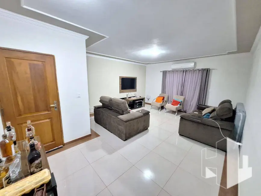 Foto 4 de Casa com 3 quartos à venda, 350m2 em Jardim Dona Emília, Jau - SP