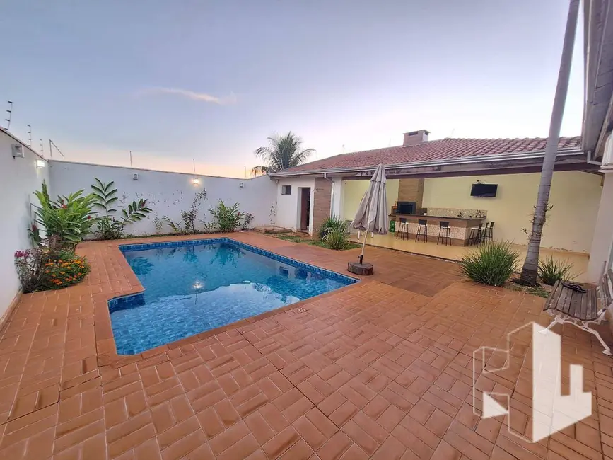 Foto 1 de Casa com 3 quartos à venda, 350m2 em Jardim Dona Emília, Jau - SP