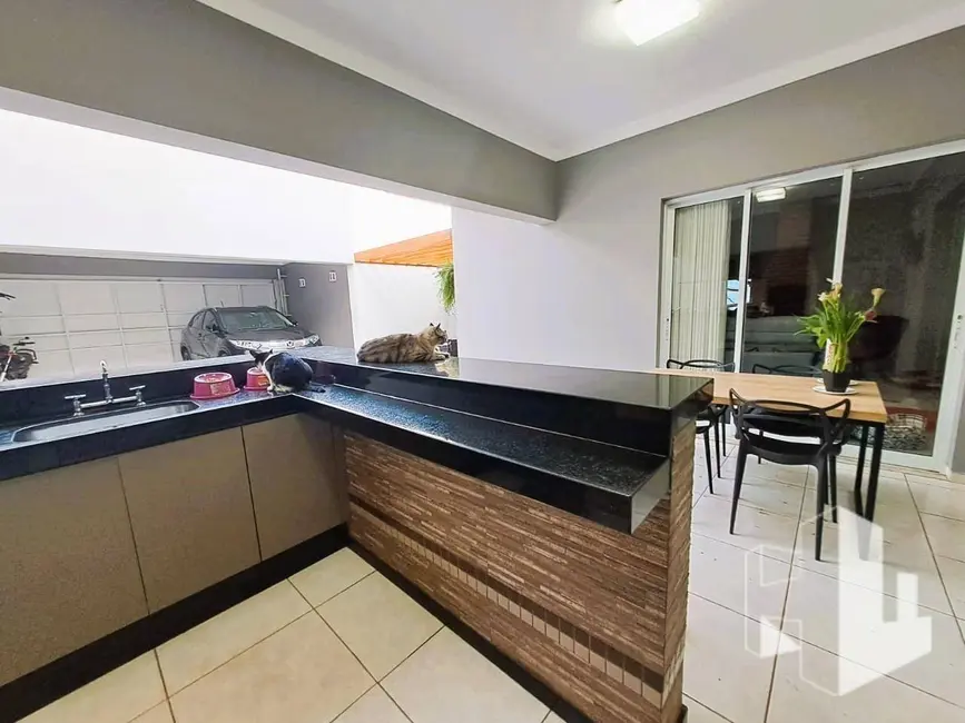 Foto 5 de Casa com 3 quartos à venda, 300m2 em Jardim Campos Prado, Jau - SP
